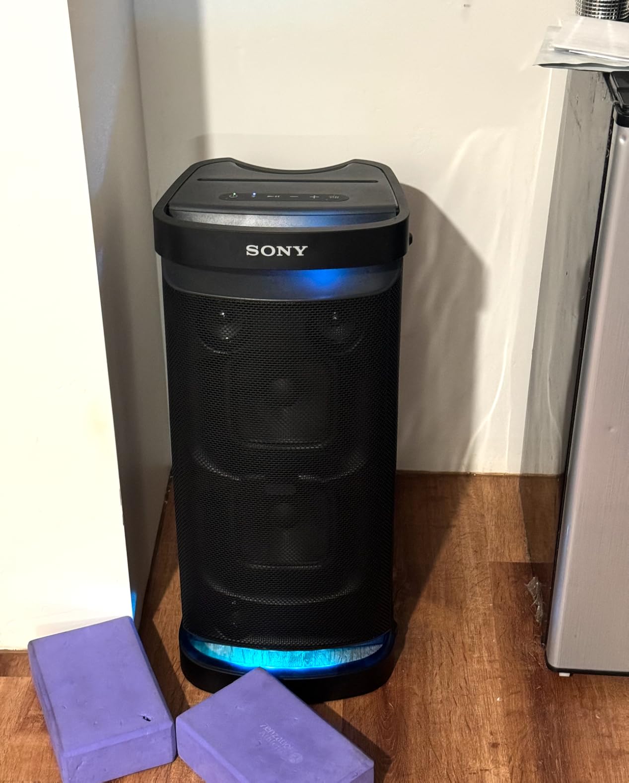 Sony SRS-XP700 X-Series Wireless Portable-BLUETOOTH-Karaoke Party-Speaker IPX4 Splash-resistant with 25 Hour-Battery,Black customer photo 2