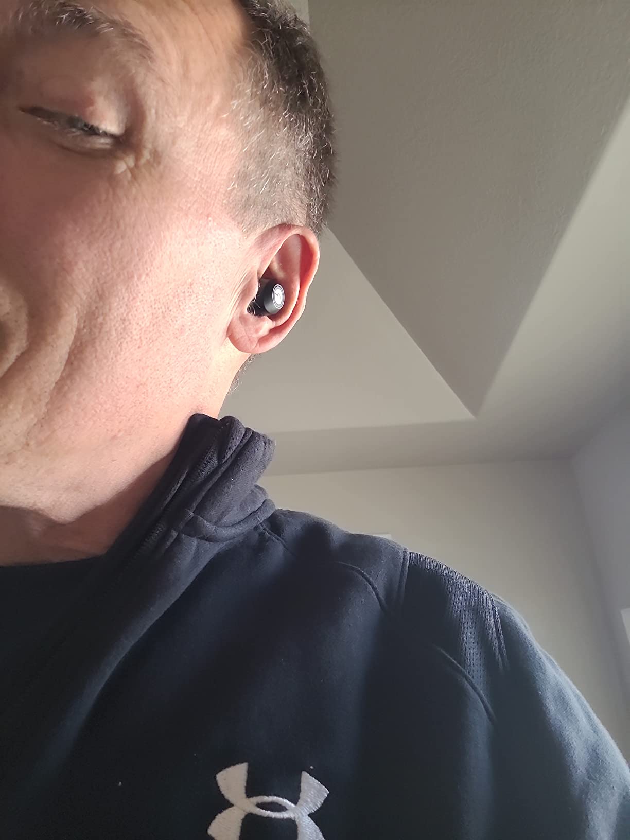 Raycon Everyday Bluetooth Wireless Earbuds with Microphone - Active Noise Cancelling, Sweat & Water-Resistant Earphones, Ear Buds Wireless Bluetooth (Black) customer photo 2