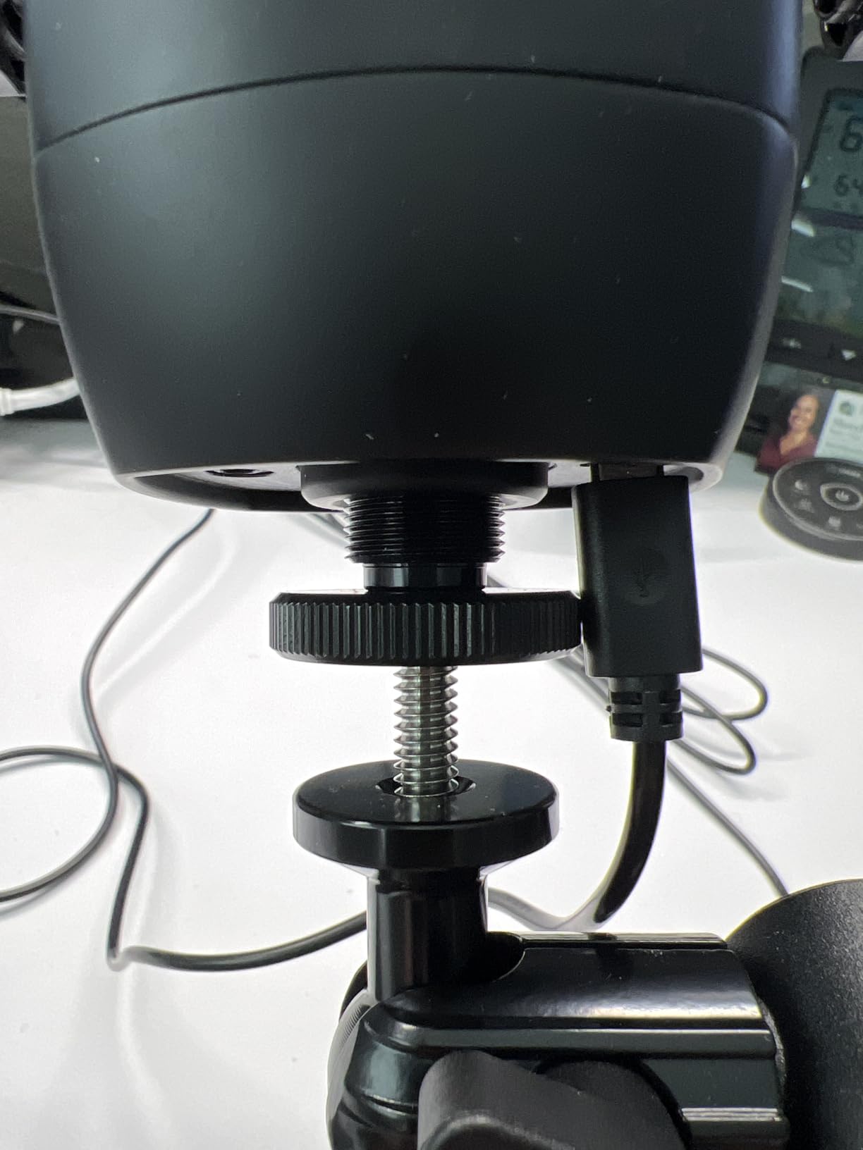 Elgato Wave Mic Arm Low Profile Microphone Boom Arm customer photo 1