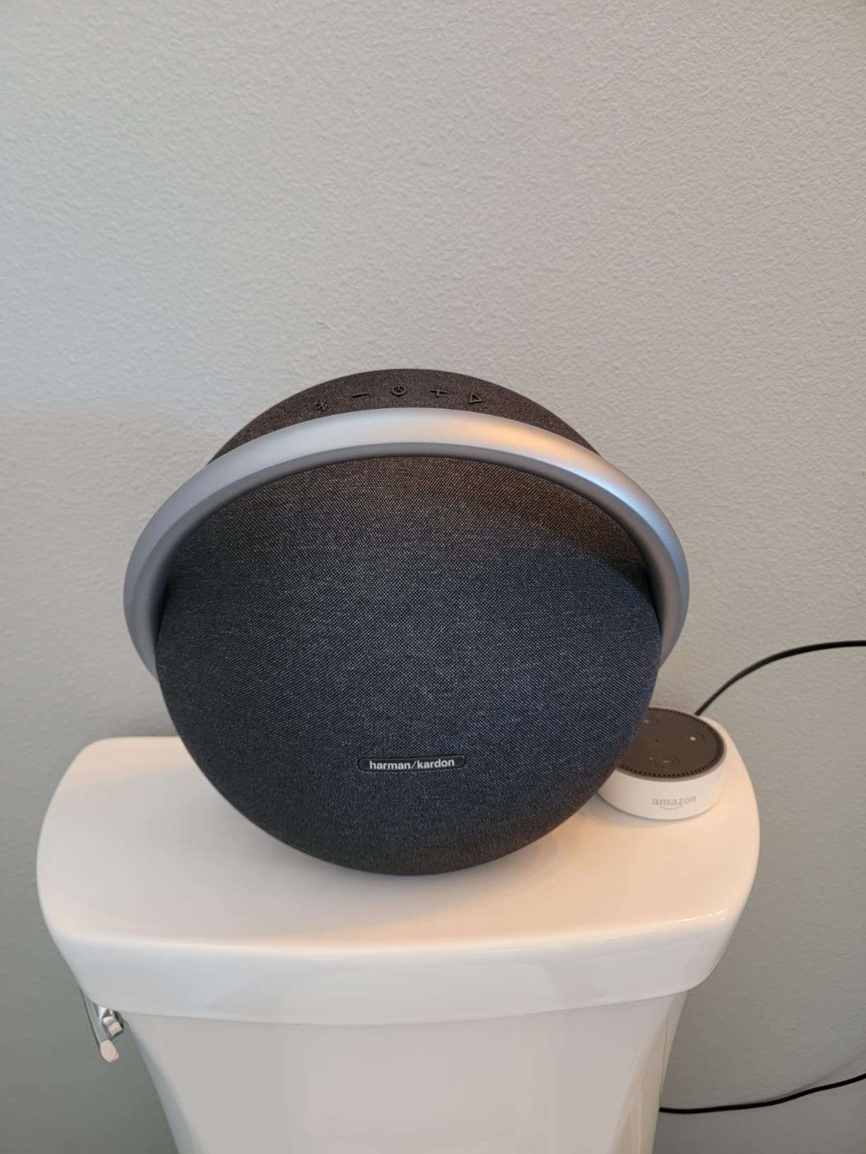 Harman Kardon Onyx Studio 7 Bluetooth Wireless Portable Speaker - 8 Hours Music Play time - Black customer photo 2