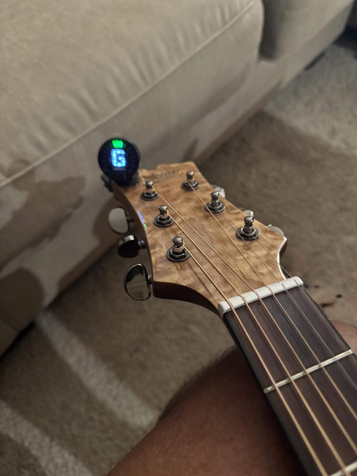 D'Addario Nexxus 360 Rechargeable Clip-On Guitar Tuner | Rechargeable clip-on tuner with a 360-degree rotating head and 24 hours of tuning per charge for acoustic & electric guitar. customer photo 2