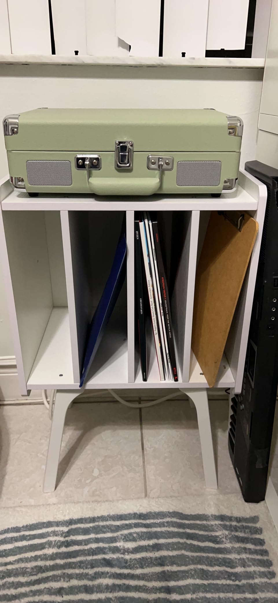 Crosley CR8005F-MT Cruiser Plus Record Player, Mint customer photo 1
