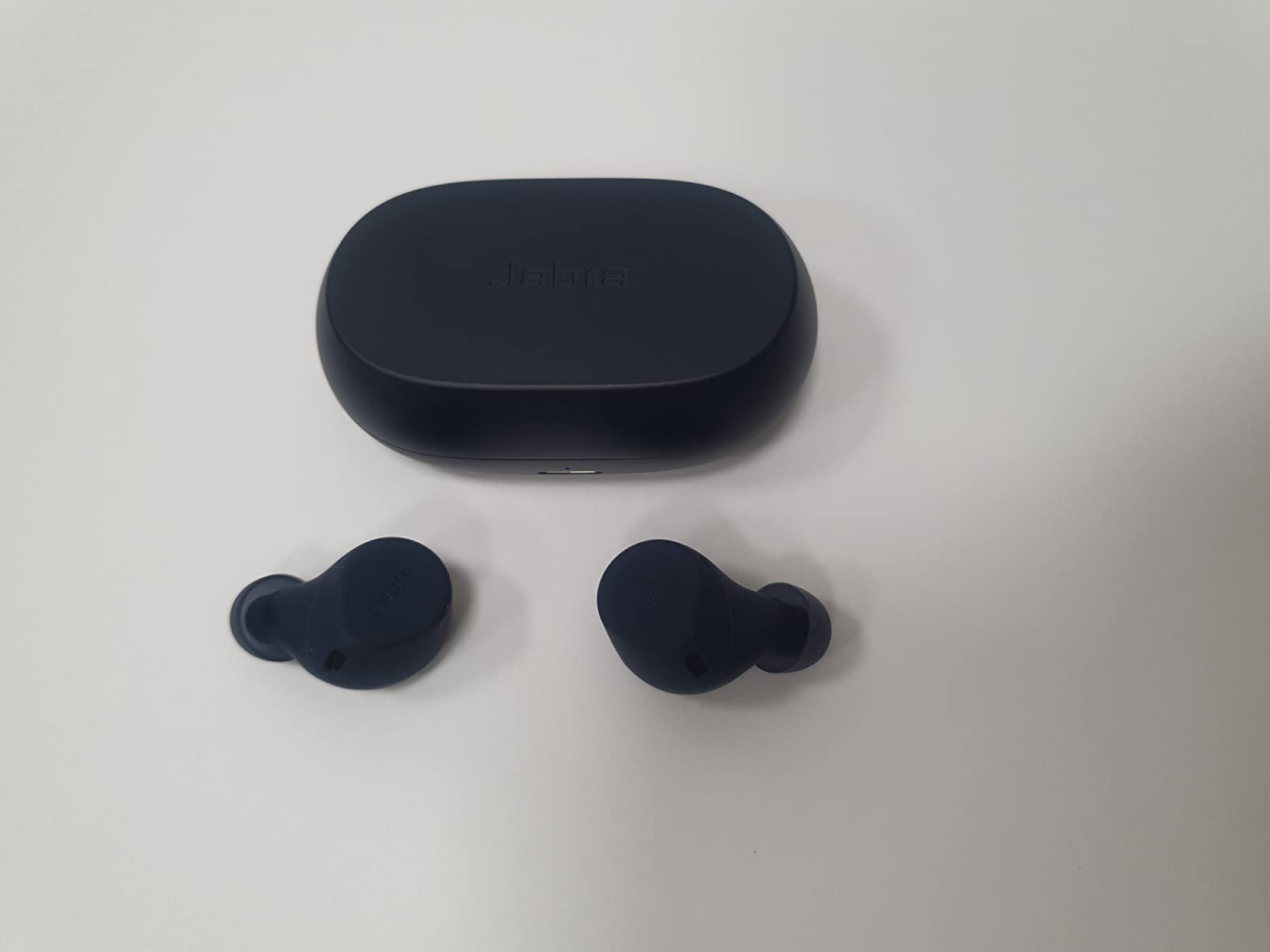 Jabra Elite 7 Active in-Ear Bluetooth Earbuds - True Wireless Sports Ear Buds ShakeGrip for The Ultimate Active fit and Adjustable Active Noise Cancellation - Black customer photo 1