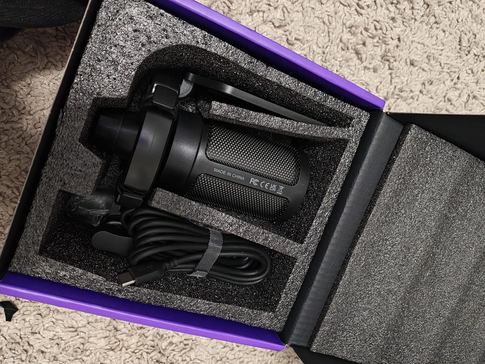FIFINE AmpliGame A6V USB Gaming Microphone, Condenser RGB Mic for Streaming customer photo 1