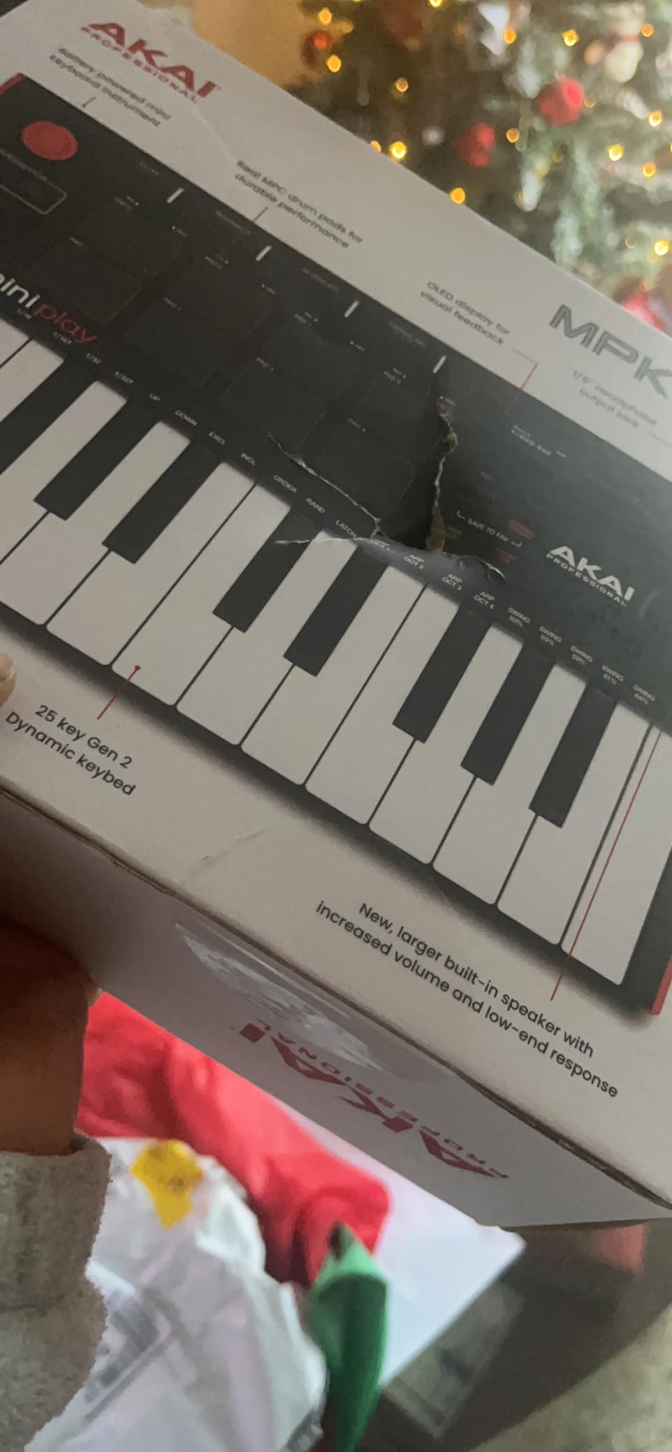 Akai Professional MPK Mini Play MK3 25-Key USB MIDI Keyboard Controller | Velocity-Sensitive Mini Keys, 8 MPC Pads, 8 Knobs, Built-In Sounds and Speaker, Software Suite Included, for Beat Makers customer photo 1