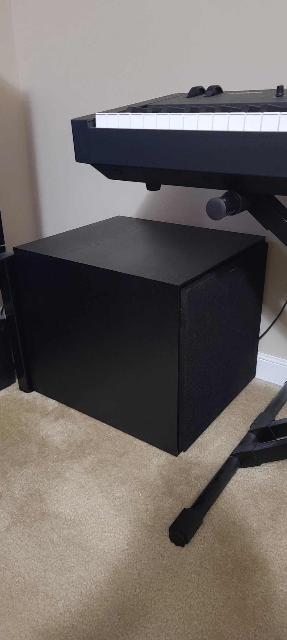 Klipsch Reference Front-Firing Subwoofer with revamped Spun-Copper thermoformed crystalline Polymer woofers customer photo 2