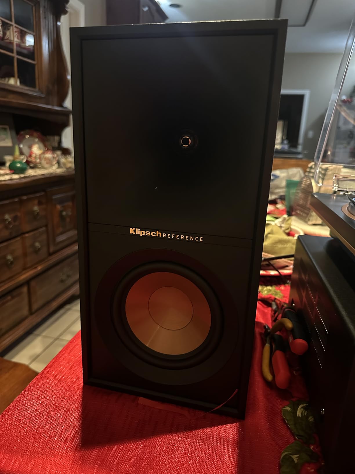 Klipsch Reference Next-Generation R-50M Horn-Loaded Bookshelf Speakers with 5.25” Spun-Copper Woofers for Best-in-Class Home Theater Sound in Black customer photo 2
