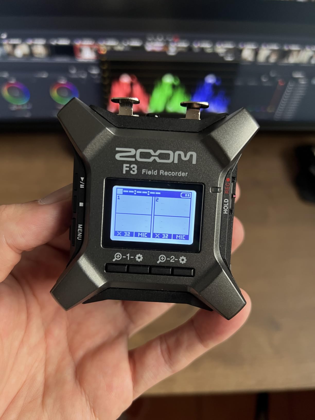 Zoom F3 Professional Field Recorder for Filmmakers & Musicians customer photo 2