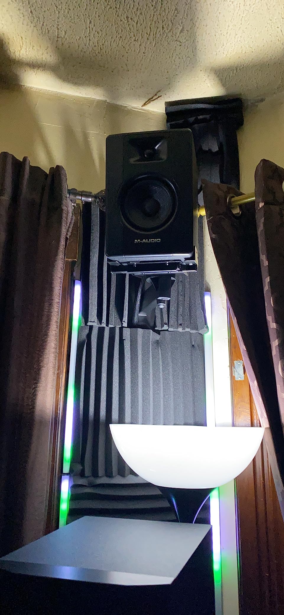 M-AUDIO BX3BT 3.5 inch Bluetooth Studio Monitors Pair - Wireless Bluetooth PC Speakers for Recording, Editing and Multimedia, Music Production Software Suite Included customer photo 2