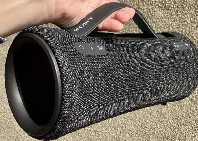 Sony SRS-XG300 X-Series Wireless Portable Bluetooth Party Speaker, IP67 Waterproof and Dustproof, 25 Hour Battery and Retractable Handle, Black customer photo 1