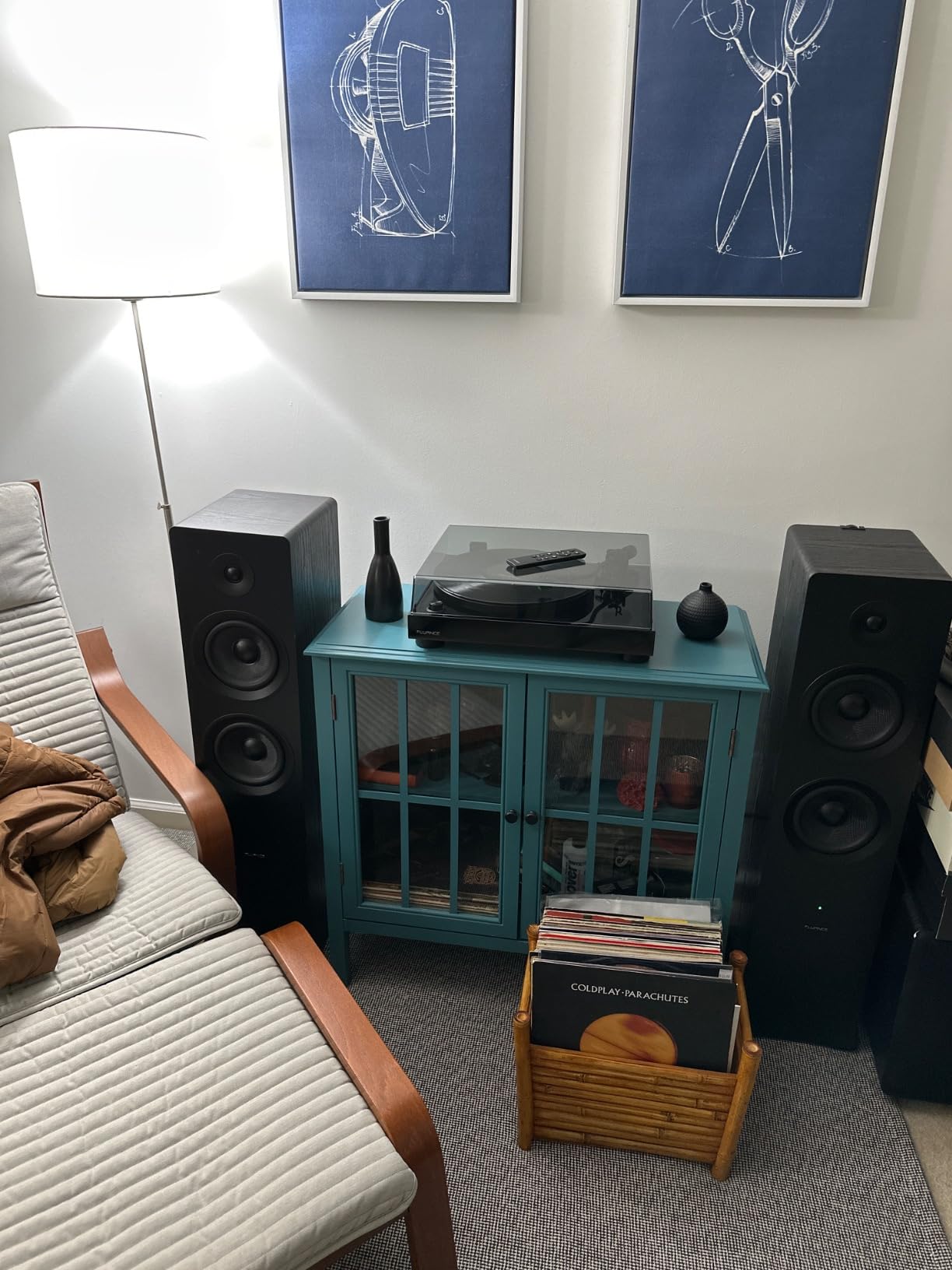 Fluance Ai81 Elite Powered 2-Way Floorstanding Tower Speakers, 150W Built-in Amplifier for 2.0 Stereo Music & Movie Listening, TV, Turntable, PC & Bluetooth - 2x RCA, Optical, Sub Out (Natural Walnut) customer photo 2