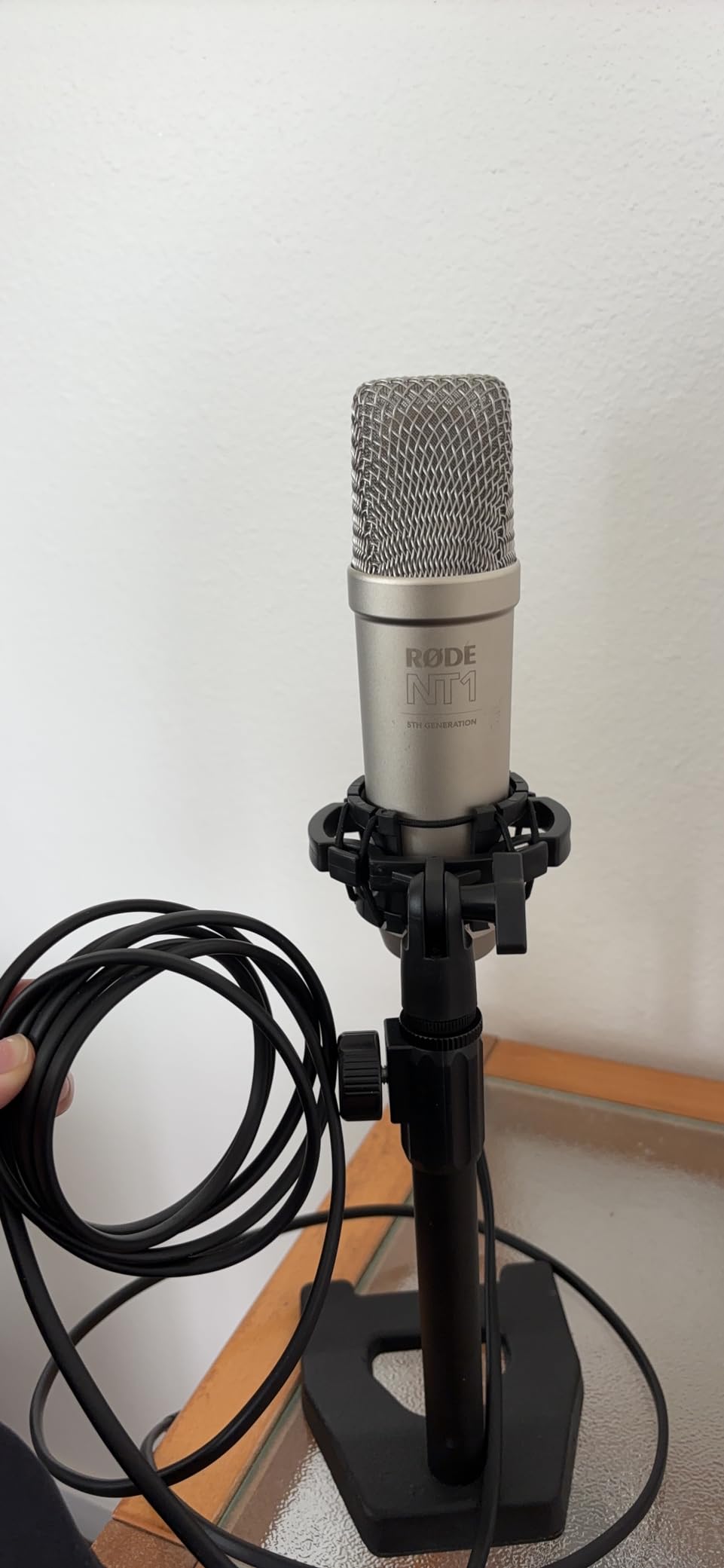 RØDE NT1 5th Gen Studio Condenser Microphone, XLR + USB-C, Silver customer photo 2