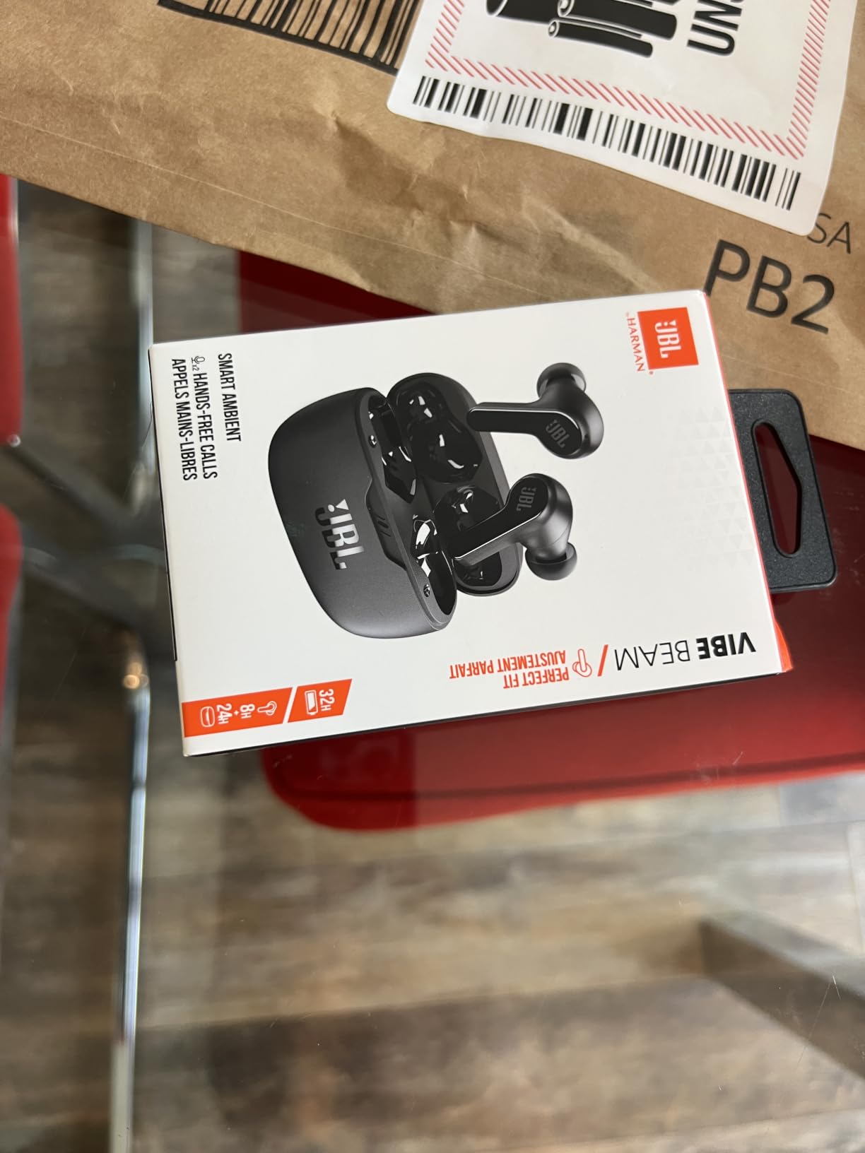 JBL Vibe Beam - True Wireless Earbuds - White customer photo 1