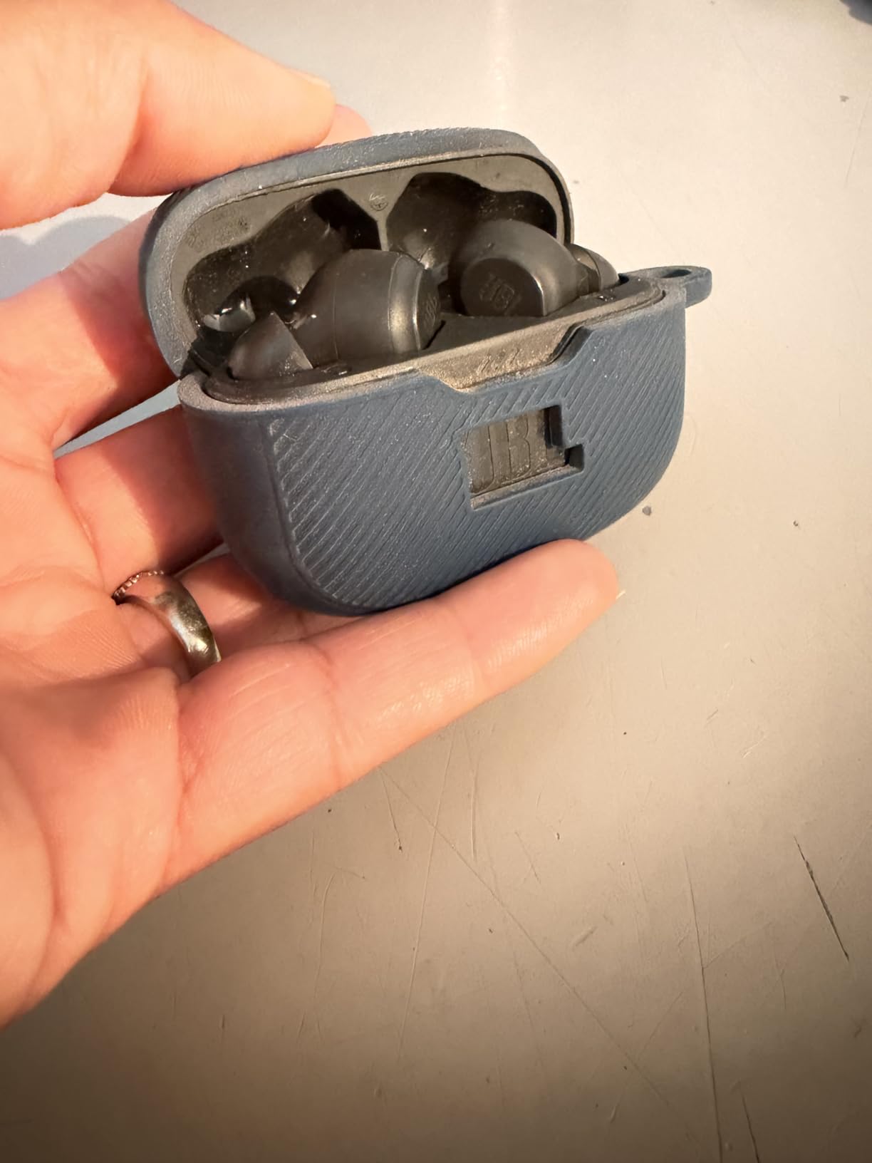 JBL Vibe Beam - True Wireless Earbuds - White customer photo 2