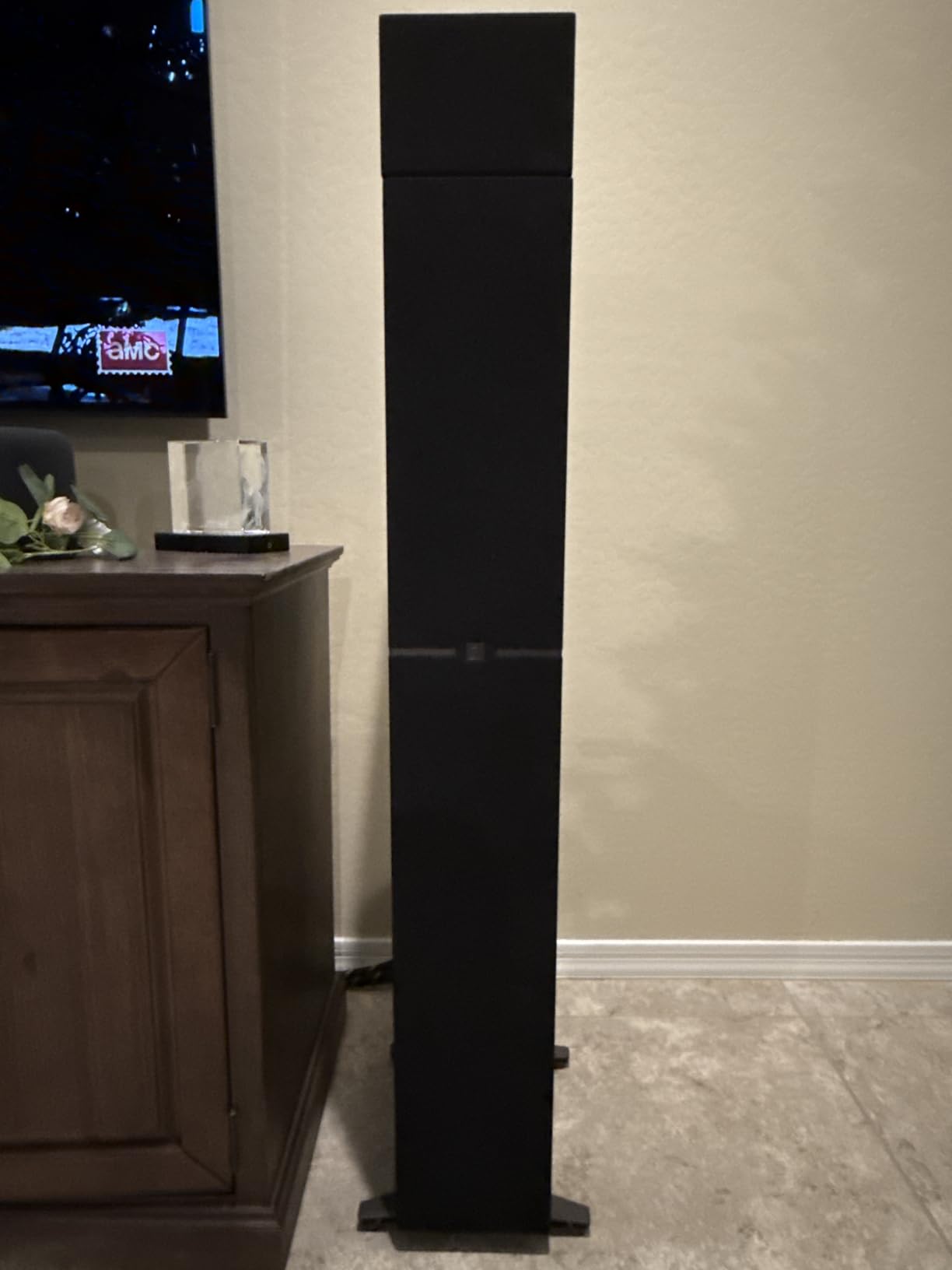 Definitive Technology Dymension DM70 Large Tower Speaker, Single, Black customer photo 1