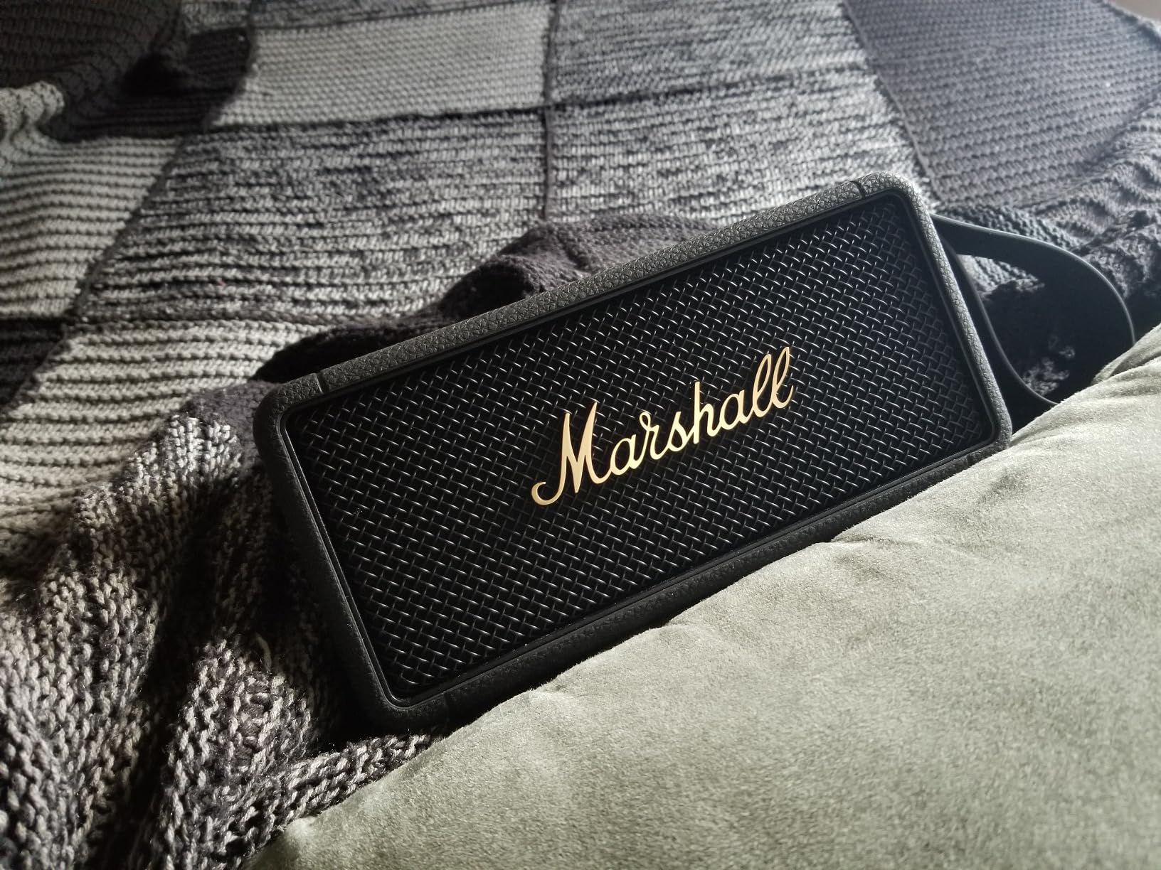 Marshall Middleton Portable Bluetooth Speaker - Rugged Waterproof/Dust-proof Design | Loud Stereo Sound, Deep Bass | Compact and Wireless for Travel and Outdoors - Black and Brass customer photo 1