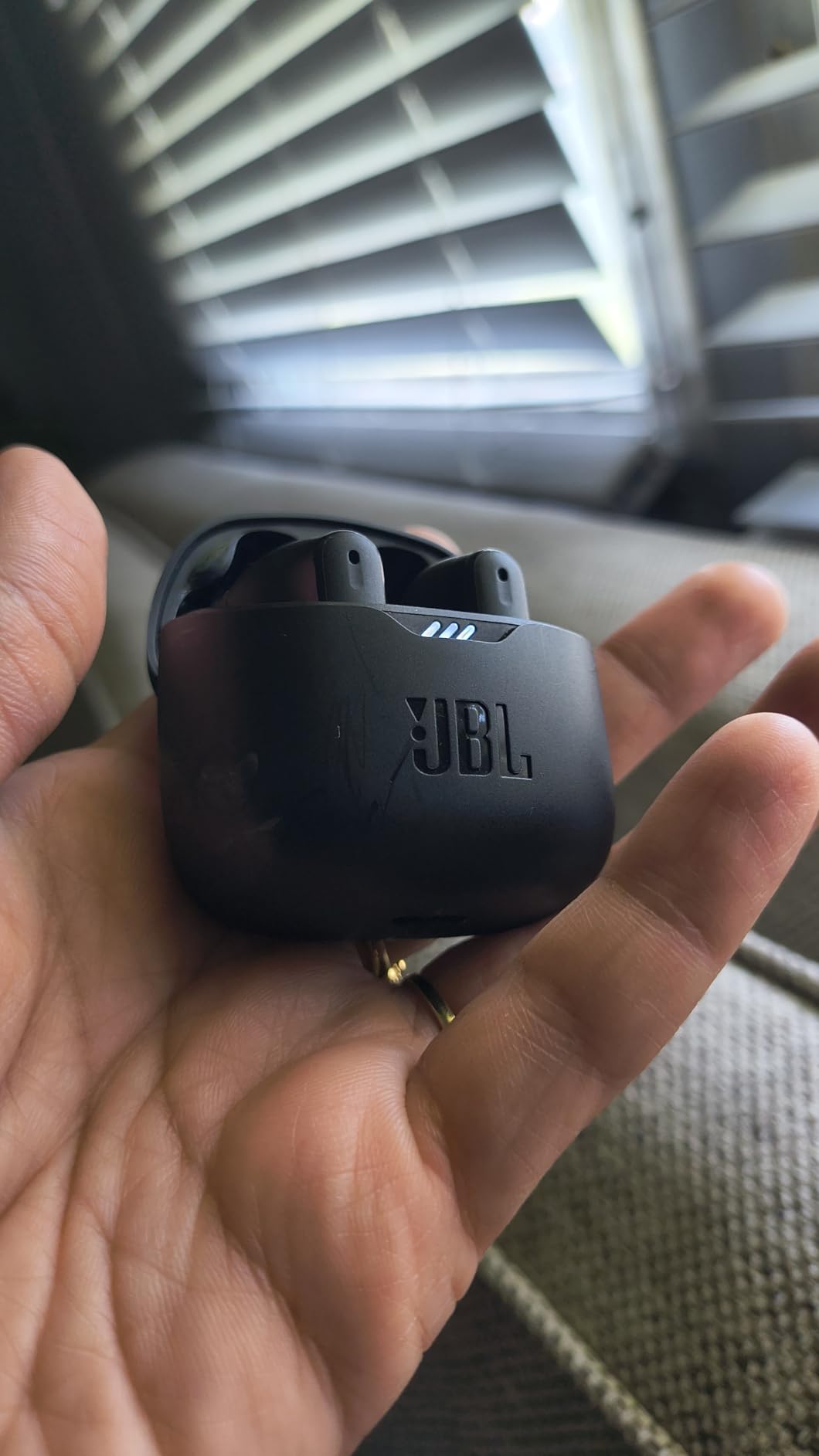 JBL Tune Flex - True Wireless Noise Cancelling Earbuds (White), Small | JBL Pure Bass Sound, Active Noise Cancelling with Smart Ambient, 4 mics for perfect calls, Up to 32 hours of battery life customer photo 1