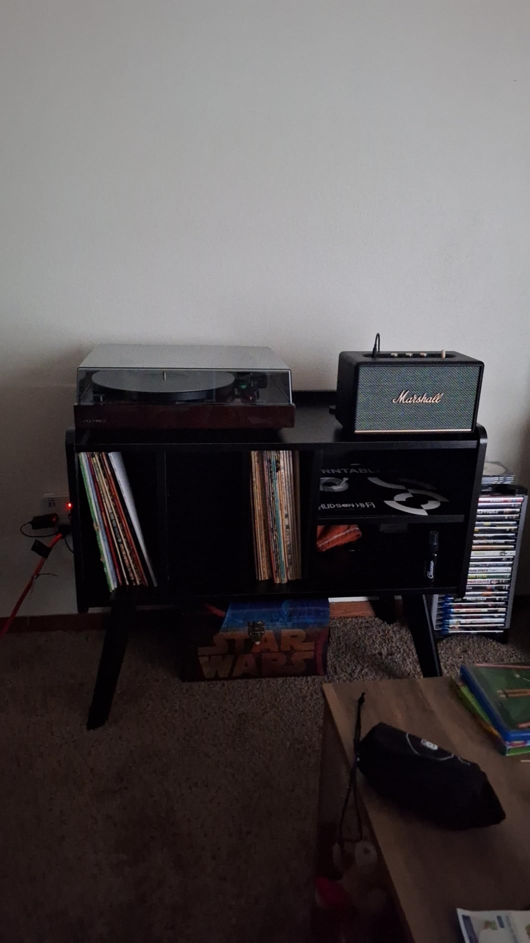 Fluance RT81+ Elite High Fidelity Vinyl Turntable Record Player, Audio Technica VM95E Cartridge, Anti-Resonant Platter, Acrylic Mat, Phono Preamp Wood Plinth Adjustable Isolation Feet - Natural Walnut customer photo 2