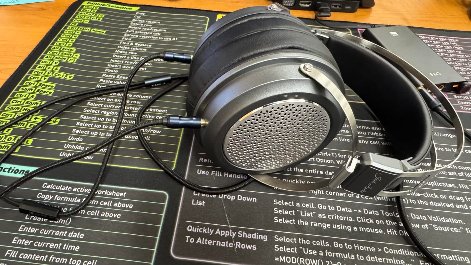 FiiO JadeAudio JT1 Professional Studio Headphones for Recording Gaming Headset customer photo 2