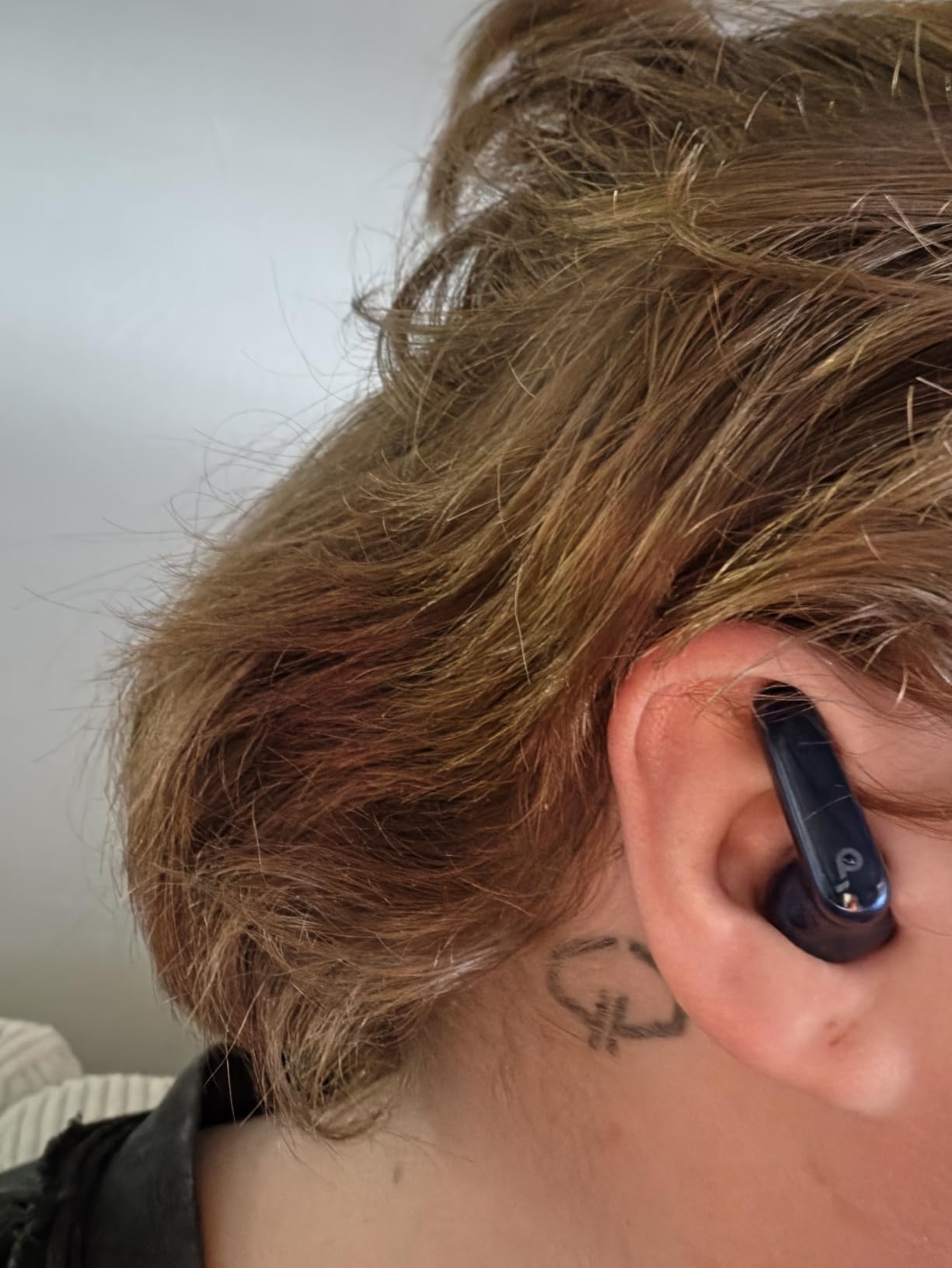 Soundcore P40i by Anker, Noise Cancelling Wireless Earbuds, Adaptive Noise Cancelling to Environments, Heavy Bass, 60H Playtime, 2-in-1 Case and Phone Stand, IPX5, Wireless Charging, Bluetooth 5.3 customer photo 1