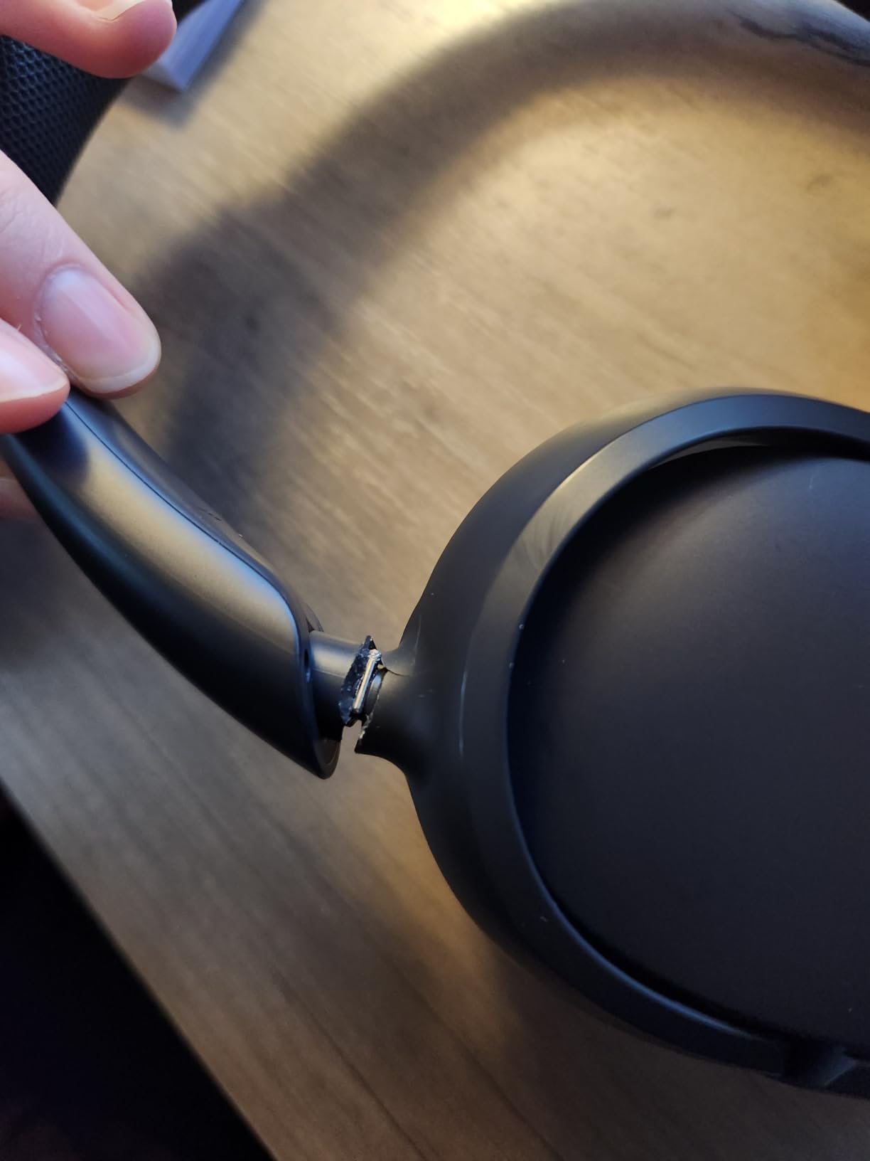 JLab JBuds Lux ANC, Over Ear Headphones, Active Noise Cancelling, Bluetooth, Graphite customer photo 2
