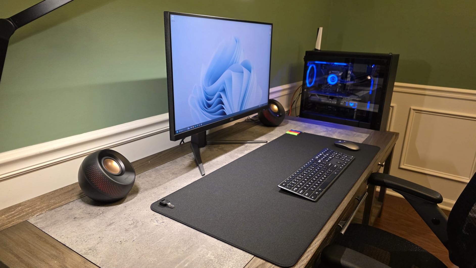 Creative Pebble X Plus 2.1 USB-C Computer Speakers with Subwoofer | 2.1 Speakers, USB-C, Subwoofer, RGB Lighting, Elevated Drivers, Desktop Audio customer photo 1