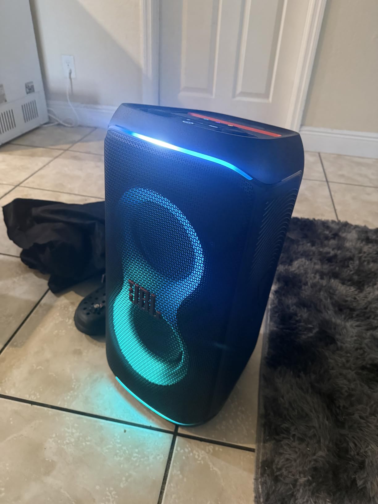 JBL PartyBox Club 120 - Portable Party Speaker with Foldable Handle, Powerful JBL Pro Sound, Futuristic lightshow, Up to 12 Hours of Play time, Splash Proof, Dual Mic & Guitar Inputs (Black) customer photo 1