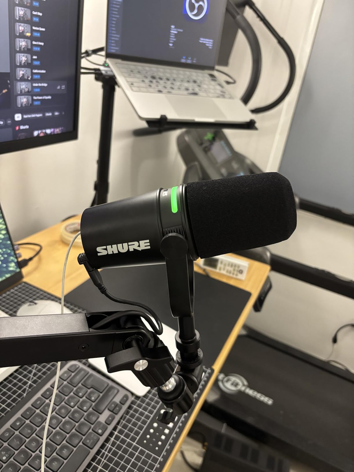 Shure MV7+ USB-C & XLR Podcast Dynamic Microphone - Black customer photo 2