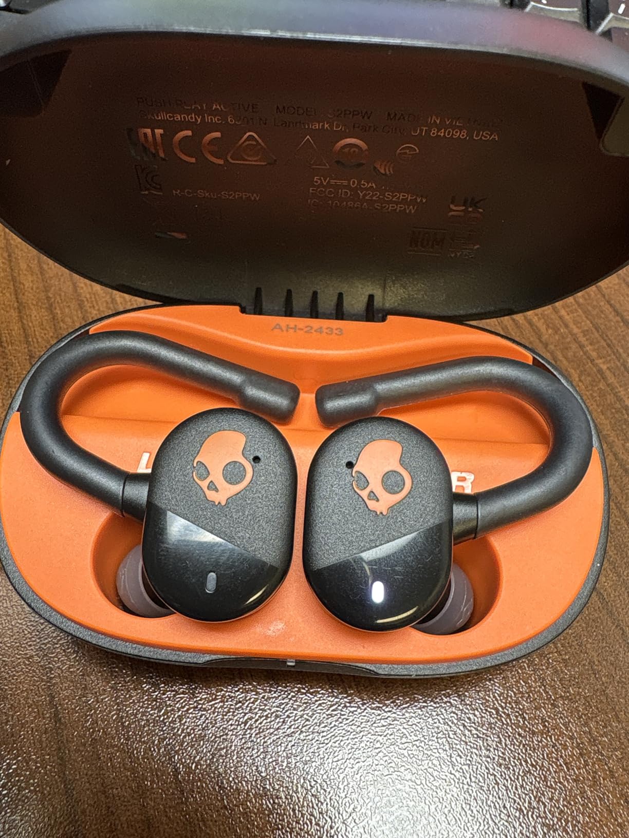 Skullcandy Push Play Active Wireless Earbuds - True Black/Orange customer photo 1