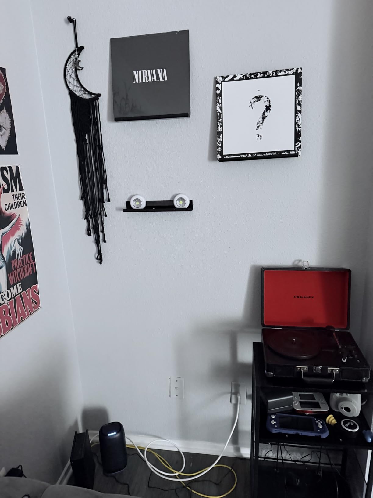 VASAGLE 3-Tier Record Player Stand, Vinyl Record Storage up to 100 Albums customer photo 1