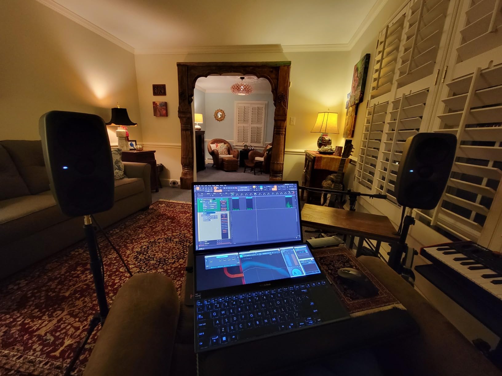 IK Multimedia iLoud MTM MKII (Pair Plus ARC mic) Compact Studio Monitor with Built-in ARC Room Correction, Speaker Emulation, 200W Power customer photo 2