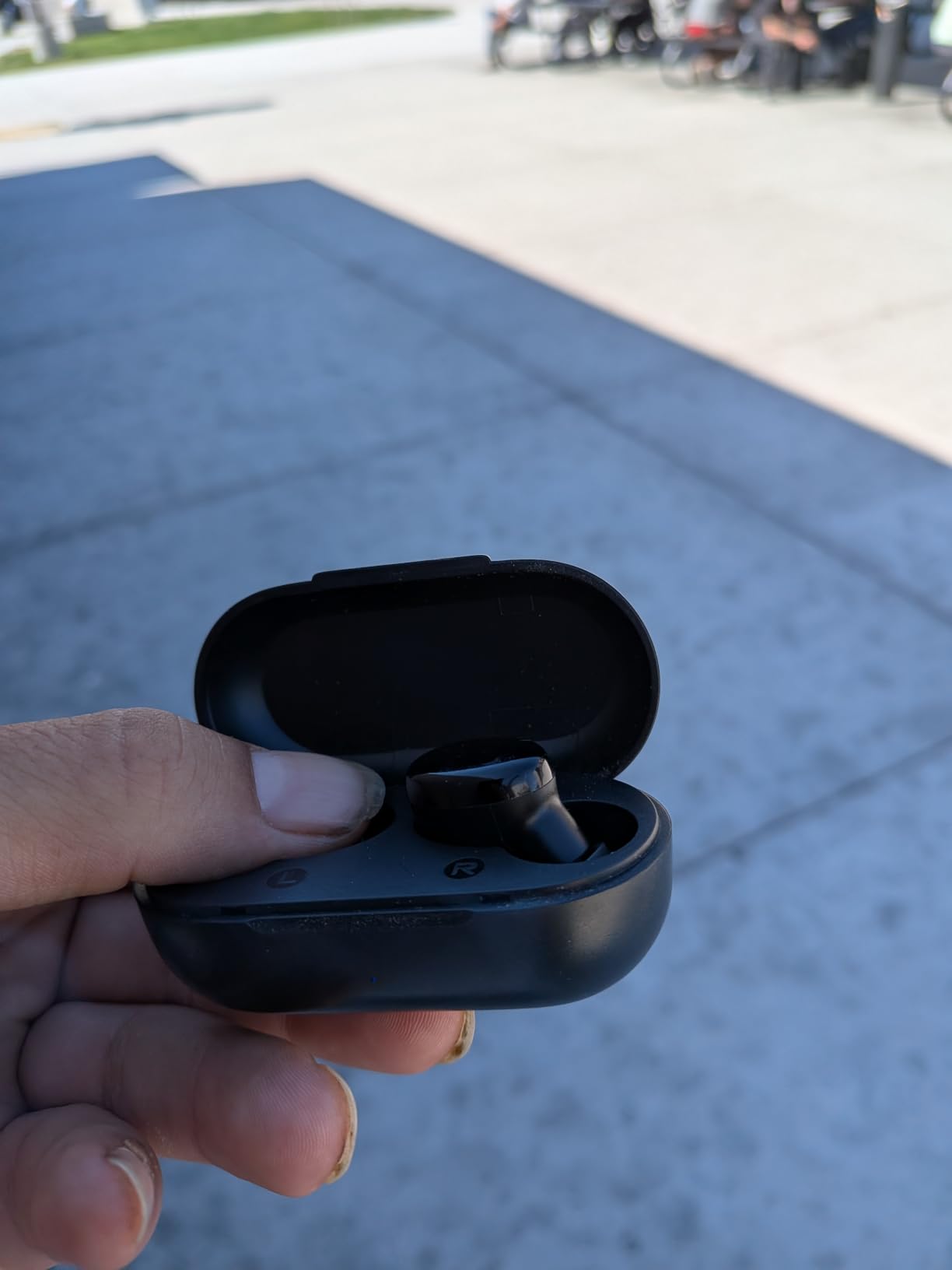 kurdene Wireless Earbuds Bluetooth 5.3 in Ear Buds Light Weight Headphones, Deep Bass Sound, Built in Mics Headset, Clear Calls Earphones for Sports Workout customer photo 2