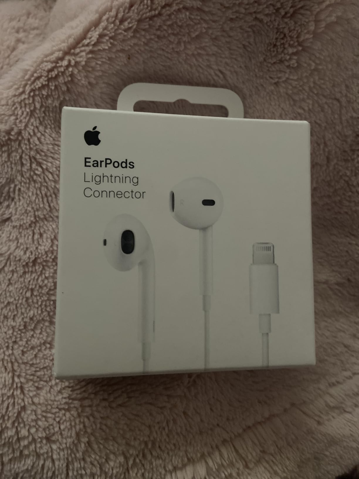 Apple EarPods Headphones with Lightning Connector, Wired Ear Buds for iPhone with Built-in Remote to Control Music, Phone Calls, and Volume customer photo 1