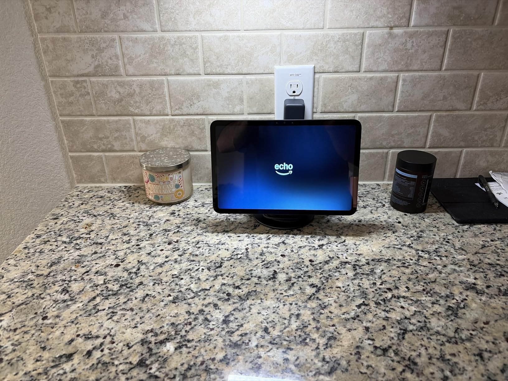 Echo Show 8 (newest model), Vibrant HD 8.7