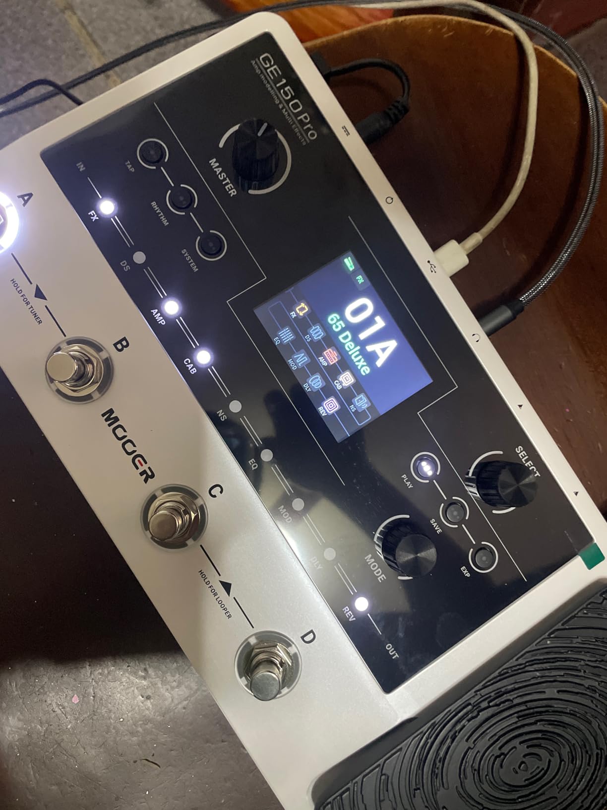 MOOER GE150 Pro Guitar Multi Effects Processor, 200 Presets & 170 Effects, NAM & MNRS Support, 55 Amp Models, USB OTG Recording, Looper & Expression Pedal customer photo 1
