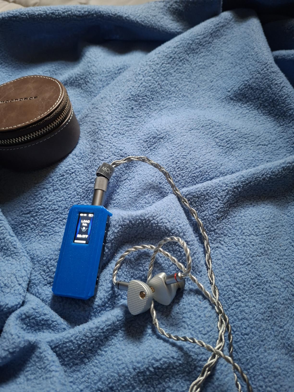 FiiO BTR13 Bluetooth Headphone Amplifier with LDAC, aptX Adaptive, aptX HD, AAC (Dual CS43131 3.5mm Unbalanced & 4.4mm Balanced Output) (Black) customer photo 2