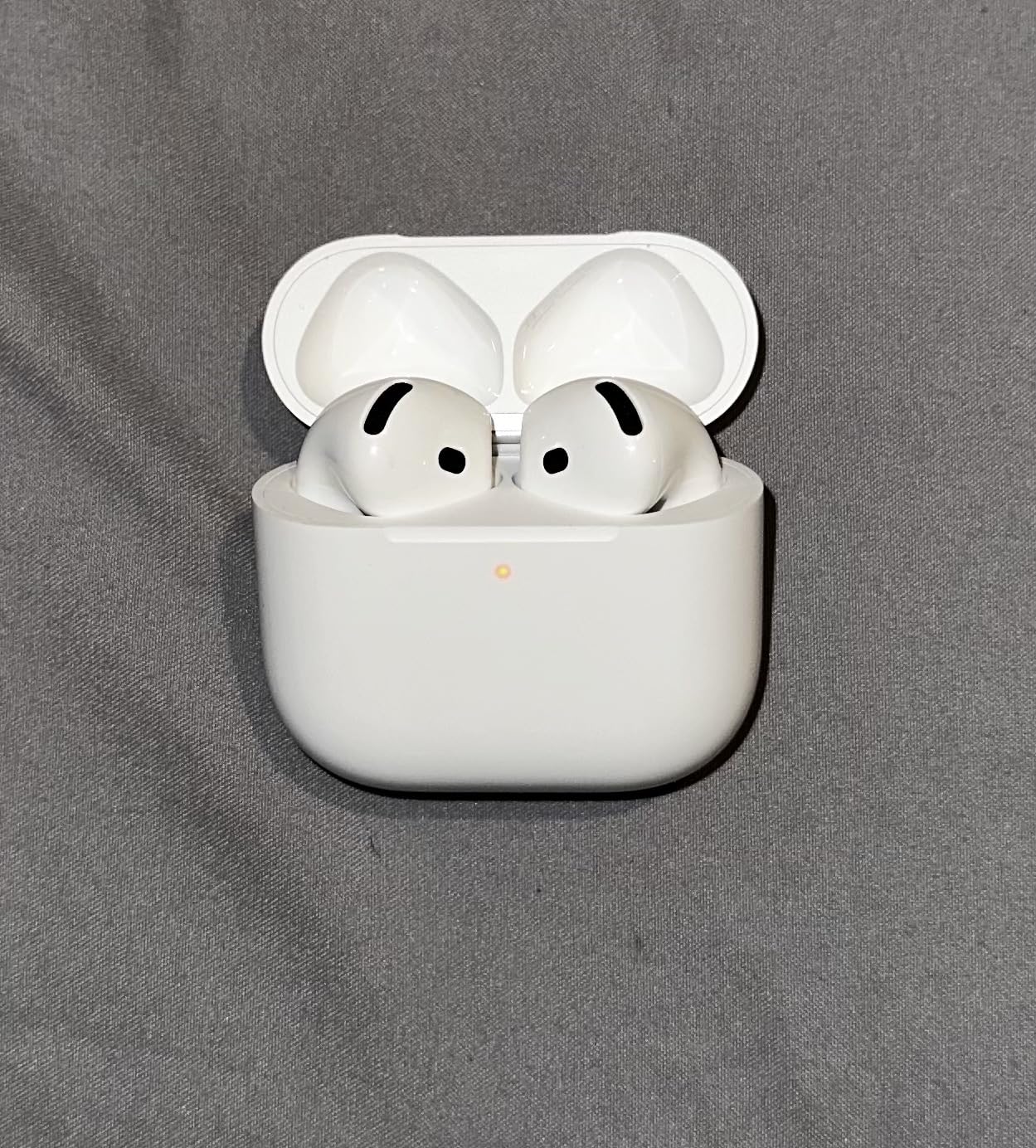Apple AirPods 4 Wireless Earbuds customer photo 1