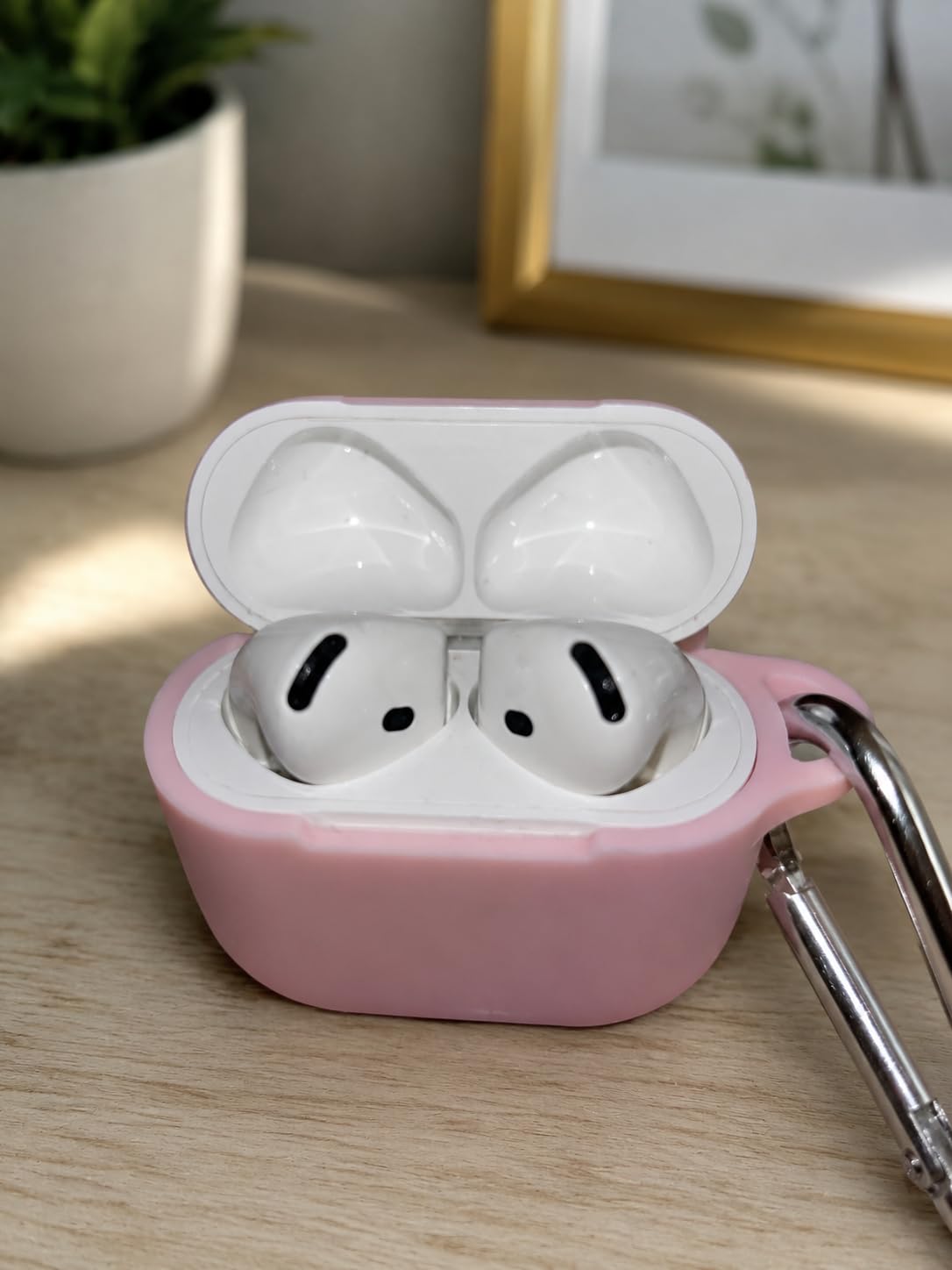 Apple AirPods 4 Wireless Earbuds with Active Noise Cancellation customer photo 2