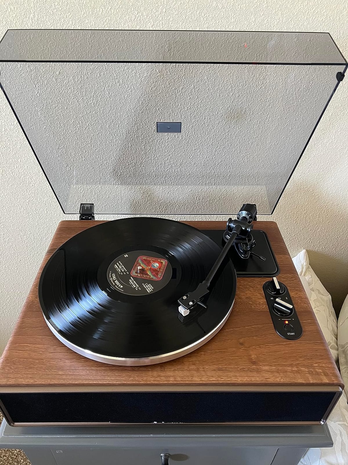 1 BY ONE High Fidelity All-in-One Record Player, Vinyl Turntable customer photo 2