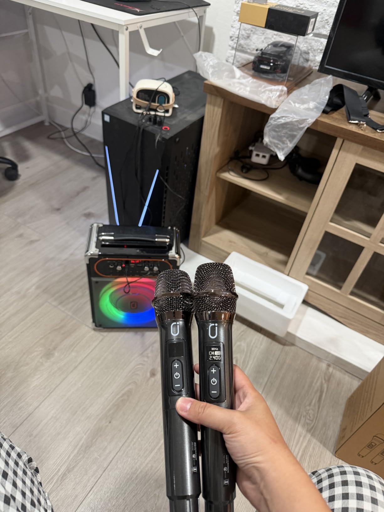 Karaoke Machine with 2 Zero Delay Mics for Adults, Karaoke Set for Parties customer photo 2