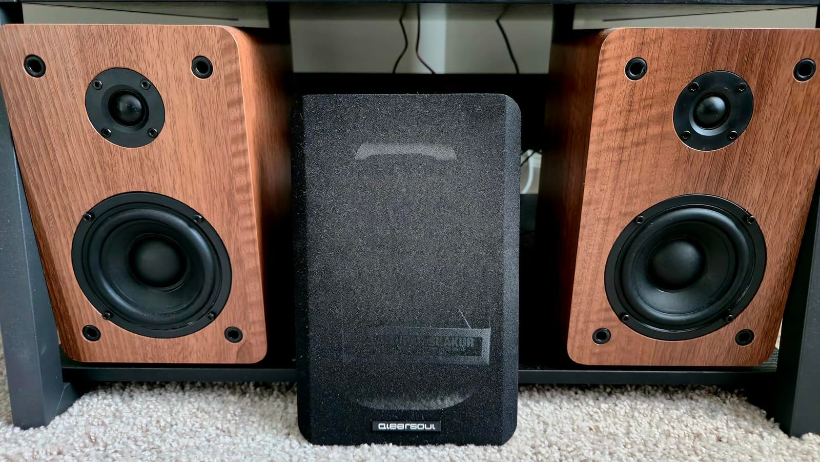SoulBox S1 Vinyl Record Player with Stereo Speakers | Turntable with Built-in Preamp, S-Shaped Tonearm, 33/45 RPM - Walnut customer photo 2