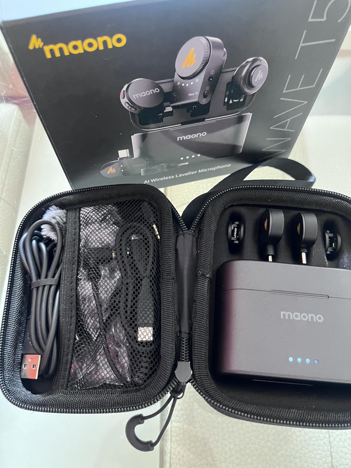 MAONO Wave T5 Wireless Lavalier Microphone for iPhone/Android, Magnetic Lapel Mini Mic with 48KHz 24Bit Audio, AI Noise Cancelling, Mute, 1000ft Range customer photo 1
