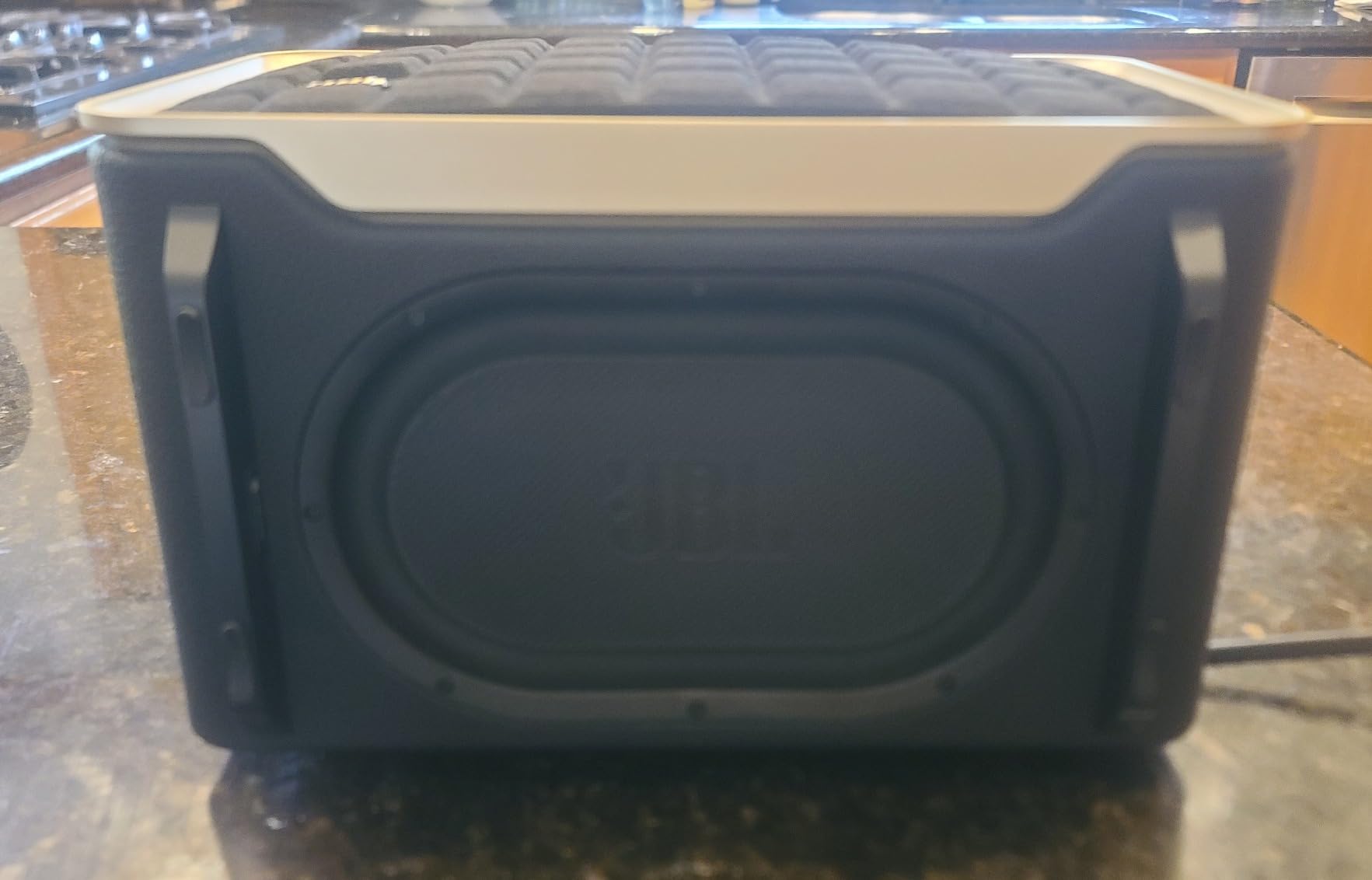 JBL Authentics 200 - Retro Style Smart Home Speaker with Built in Wi-Fi, Bluetooth and Voice Assistants, Alexa and Google Assistant, Multi-Room Playback, Automatic self Tuning (White/Gold) customer photo 2
