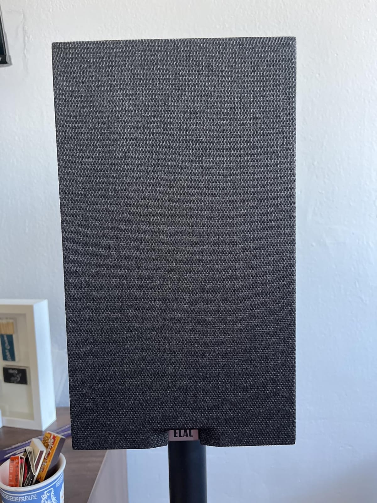 ELAC Debut 3.0 DB63-WN Bookshelf Speakers, Walnut (Pair) - 1 inch Aluminum Dome Tweeter & 6.5 inch Aramid Fiber Woofer - 2-Way Bass Reflex - 42Hz to 38KHz Response customer photo 2