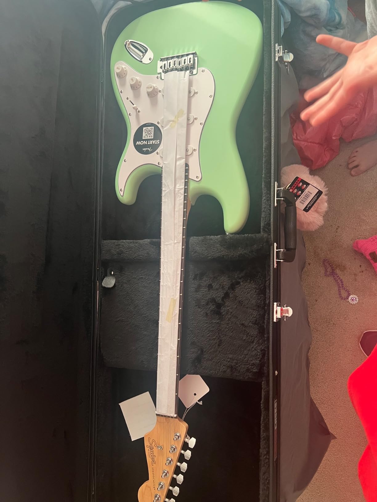 Fender Squier Stratocaster - California Blue Bundle with Amplifier, Gig Bag, Strap, Instrument Cable, Picks, and Austin Bazaar Instructional DVD customer photo 1