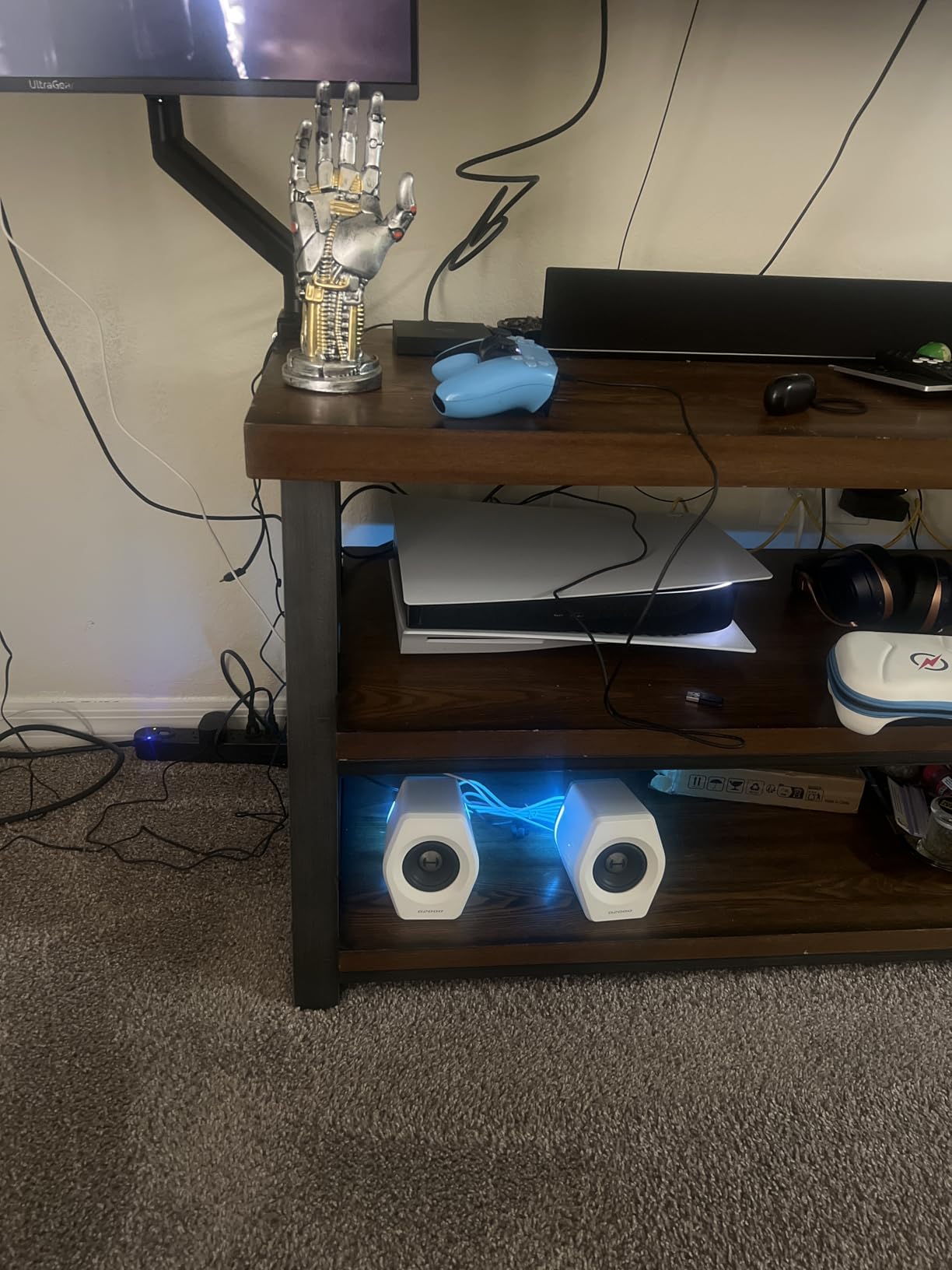 Edifier Hecate RGB Gaming Speakers, 32W Peak Power, Bluetooth, Black customer photo 2