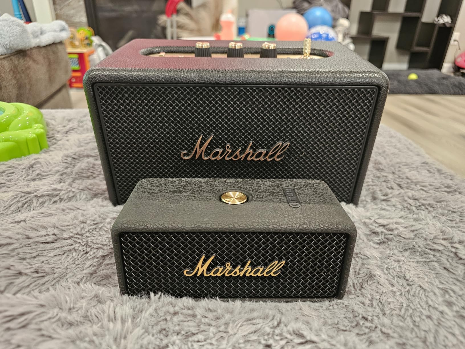 Marshall Kilburn III Portable Bluetooth Speaker - Black and Brass customer photo 1