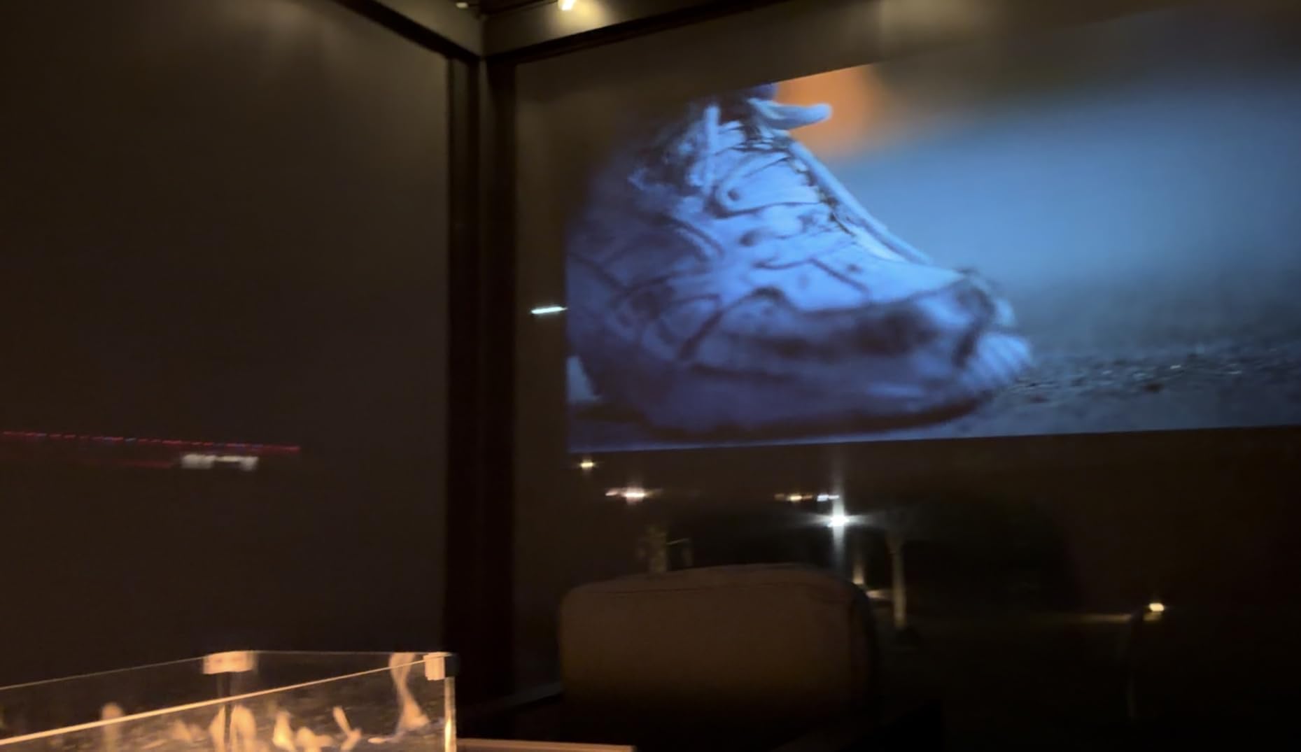 XGIMI Vibe One Battery Powered 1080P Smart Portable Projector (Cloud Ash) customer photo 2
