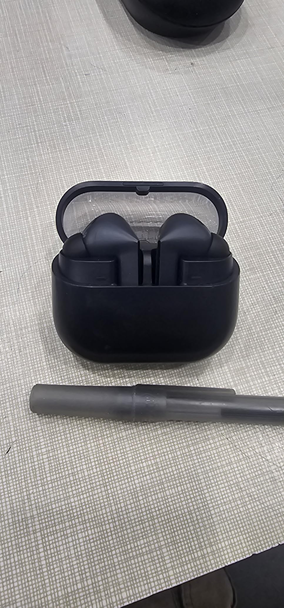 Samsung Galaxy Buds 3-FE (2025) True Wireless Bluetooth Earbuds, Active Noise Cancellation, Clear Calls, Long Lasting Battery, Hands Free AI, Latin American Stock SM-R420NZKALTA - (Black) customer photo 1