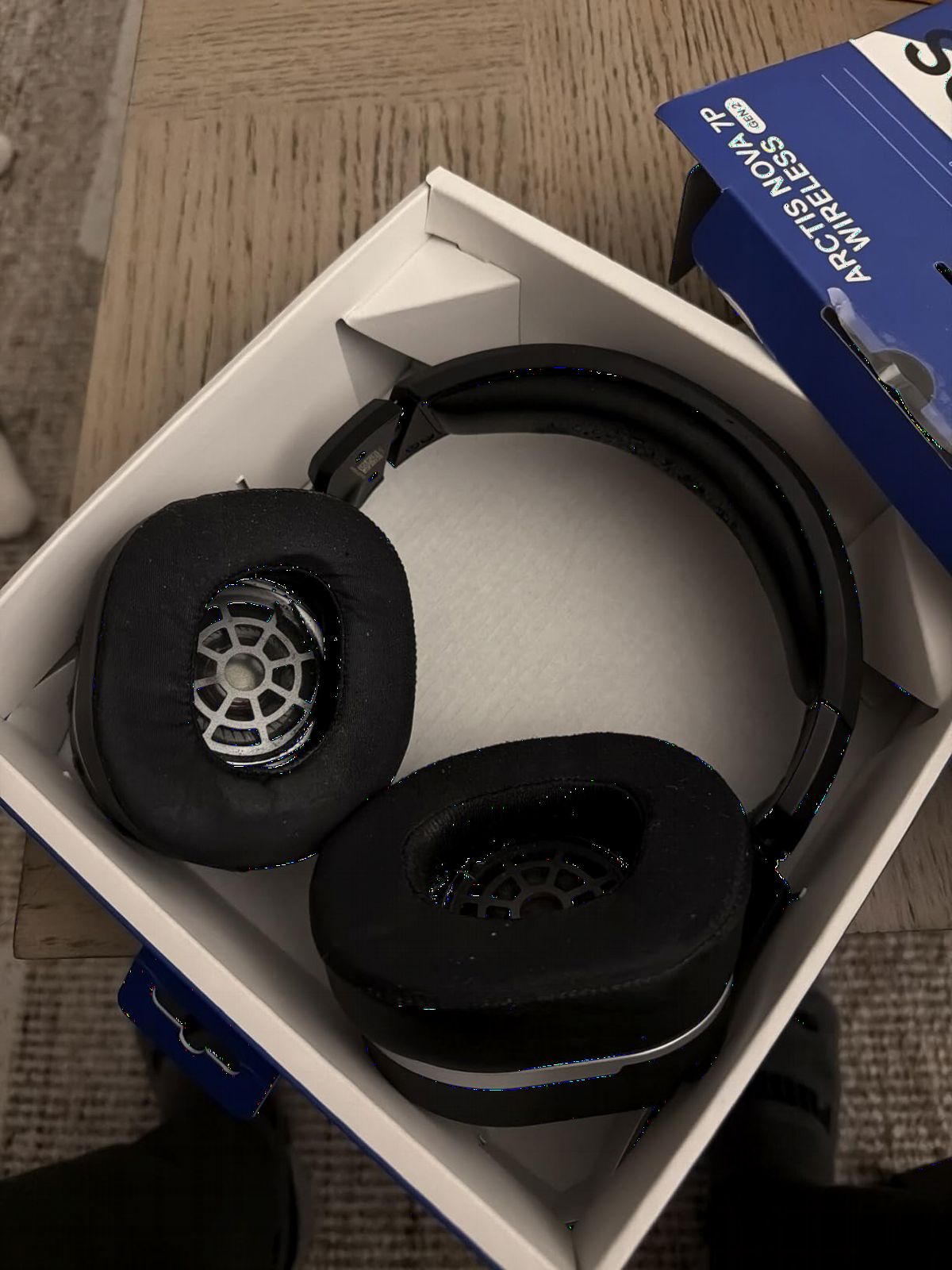 SteelSeries Arctis Nova 7P Wireless Gen 2 Gaming Headset - Real-Time App Control, 50+ HR Play, Neodymium Magnetic Drivers, Mix 2.4GHz/Bluetooth, PS5, PS4, PC, Switch 1/2, Mobile - Black customer photo 2